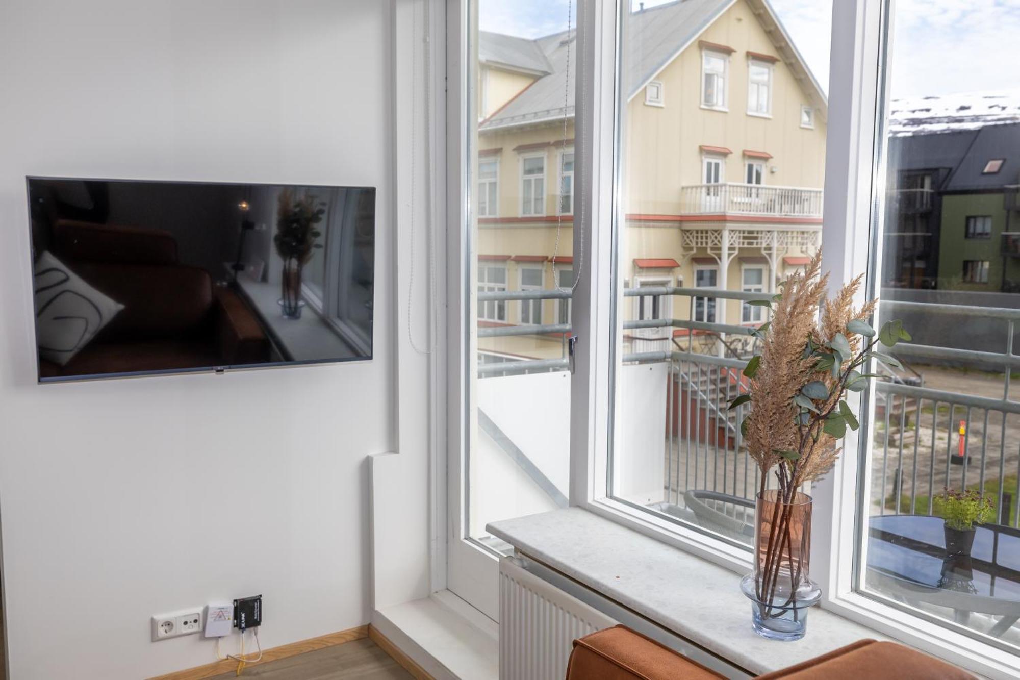 Charming Deluxe Apartment Akureyri Phòng bức ảnh