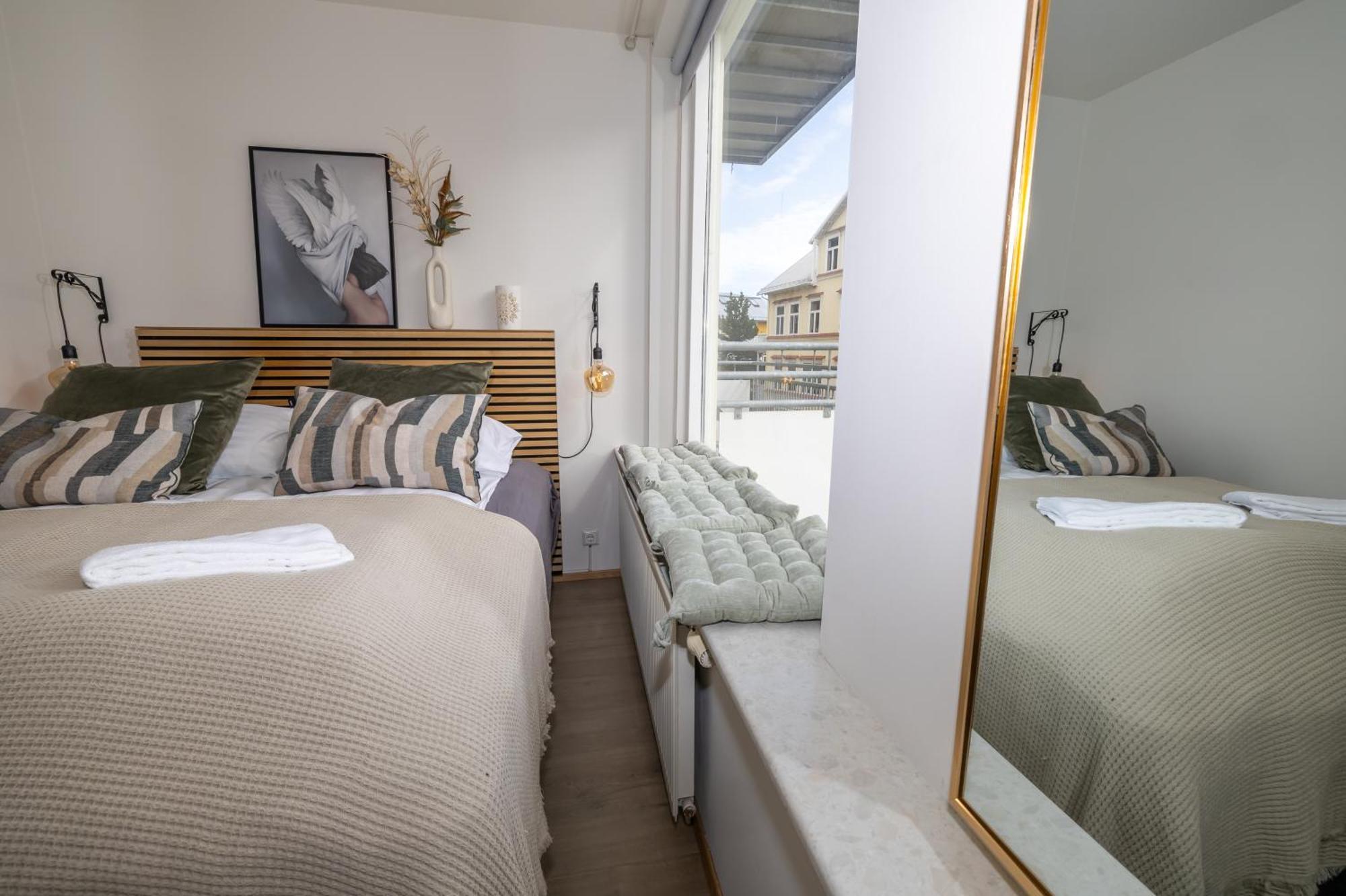 Charming Deluxe Apartment Akureyri Phòng bức ảnh