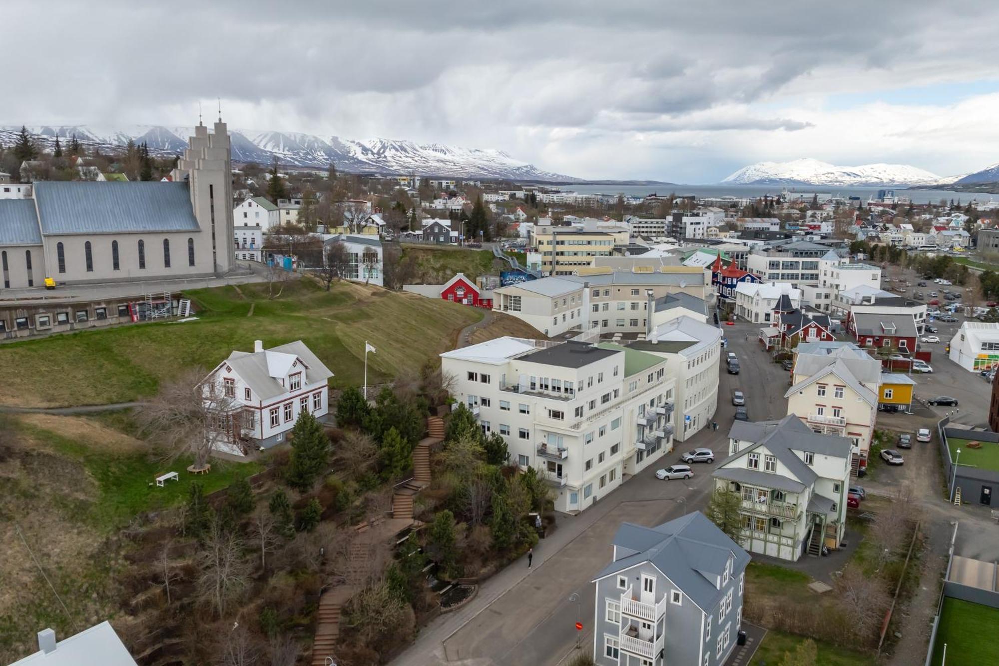 Charming Deluxe Apartment Akureyri Phòng bức ảnh