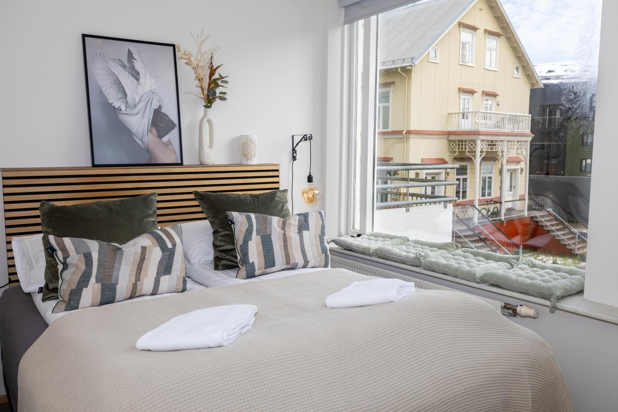 Charming Deluxe Apartment Akureyri Phòng bức ảnh