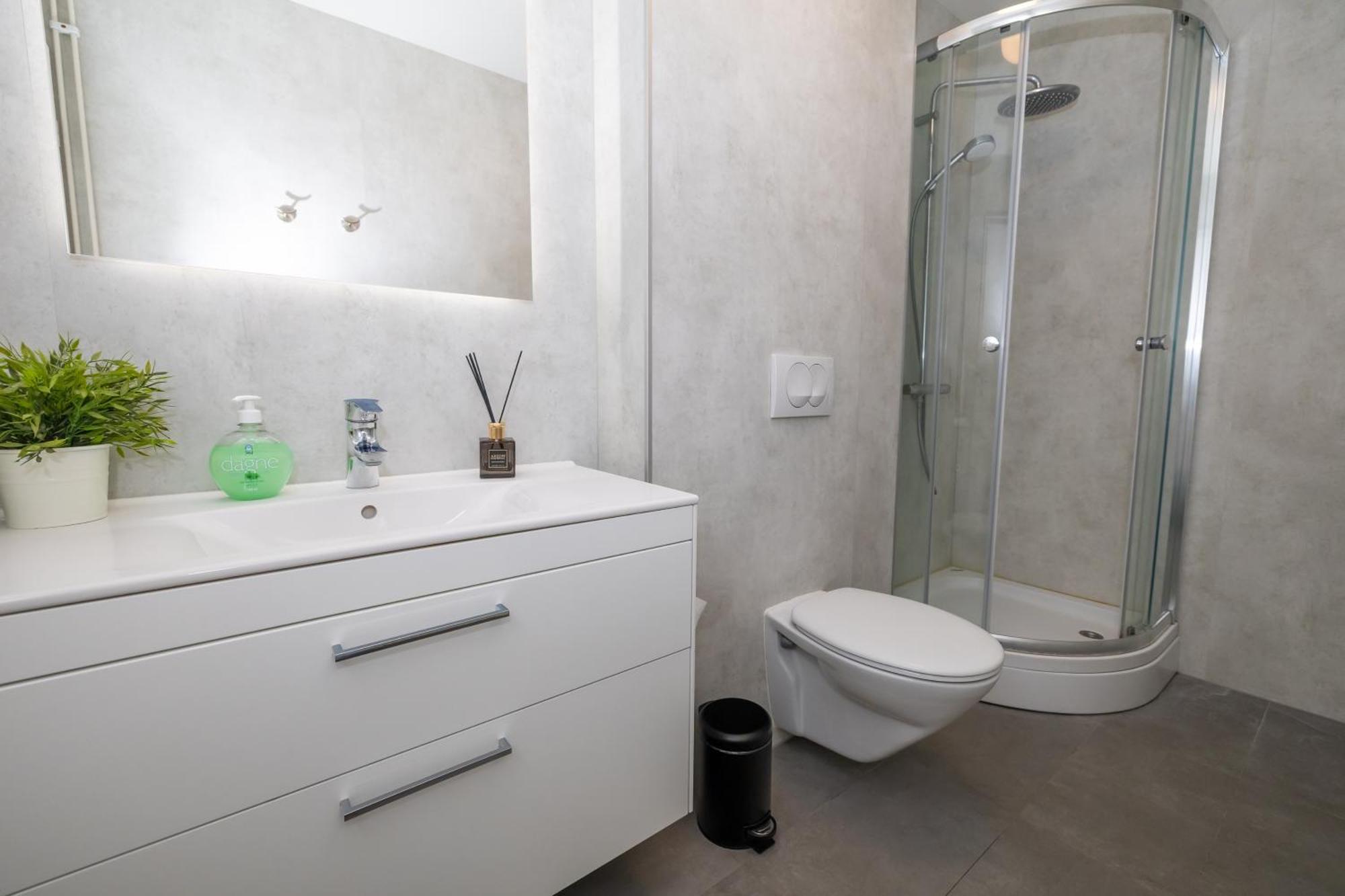 Charming Deluxe Apartment Akureyri Phòng bức ảnh