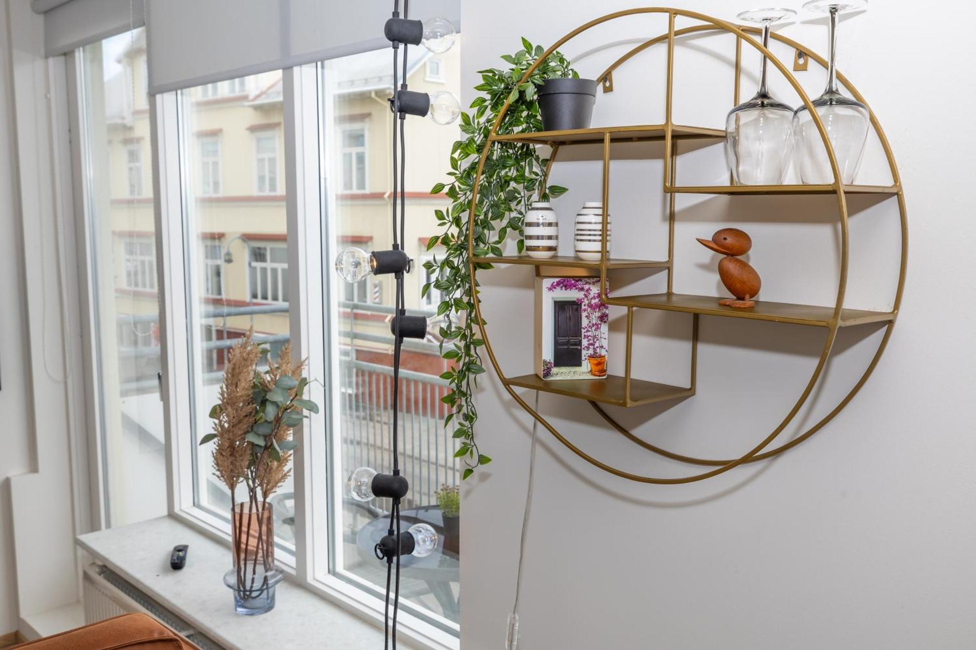 Charming Deluxe Apartment Akureyri Phòng bức ảnh