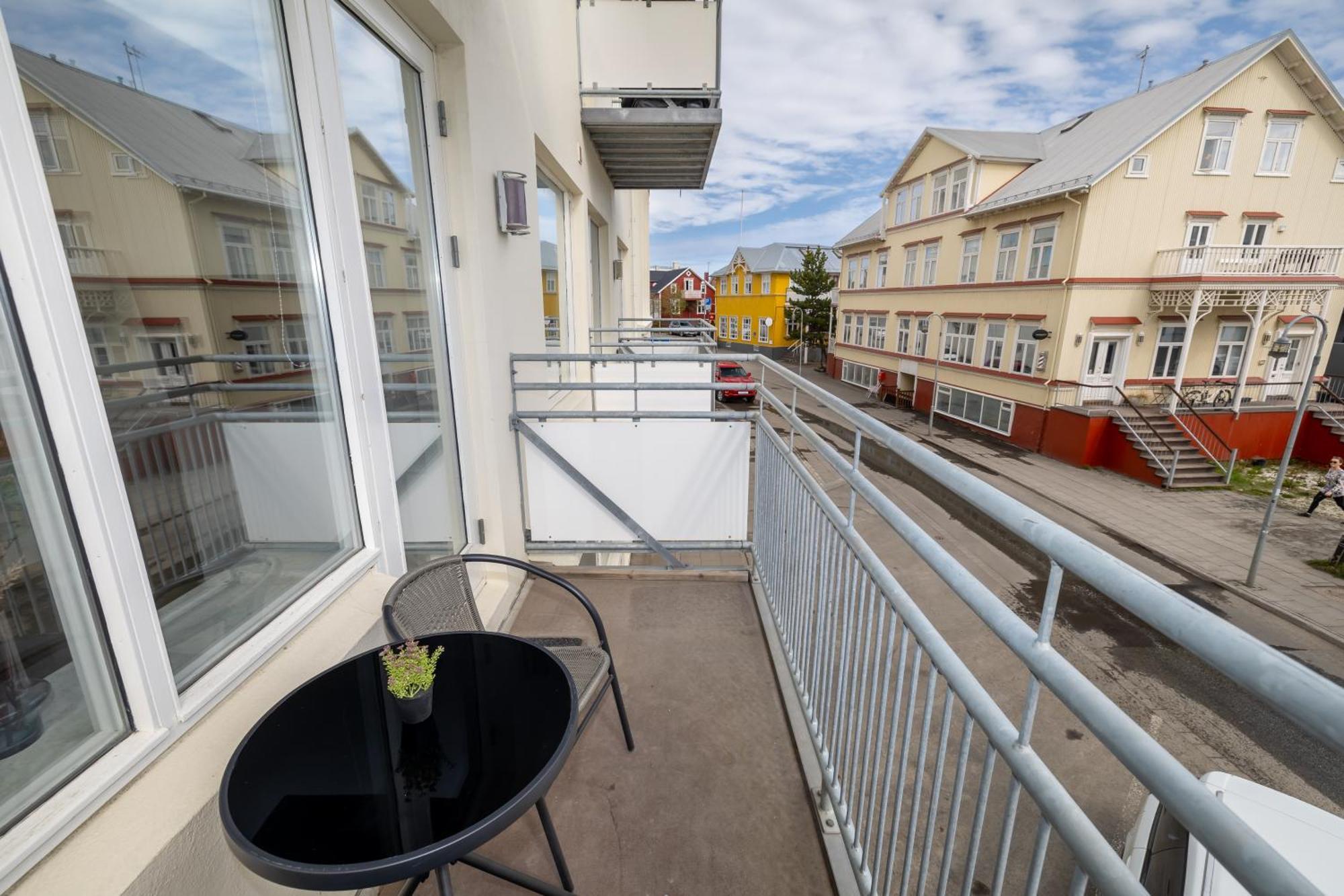 Charming Deluxe Apartment Akureyri Phòng bức ảnh